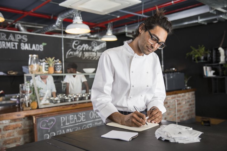 9 raisons pour lesquelles les restaurants ont besoin de SEO en 2023
